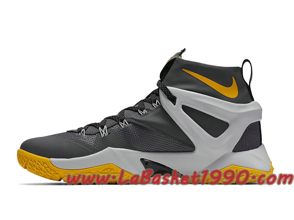 nike ambassador viii